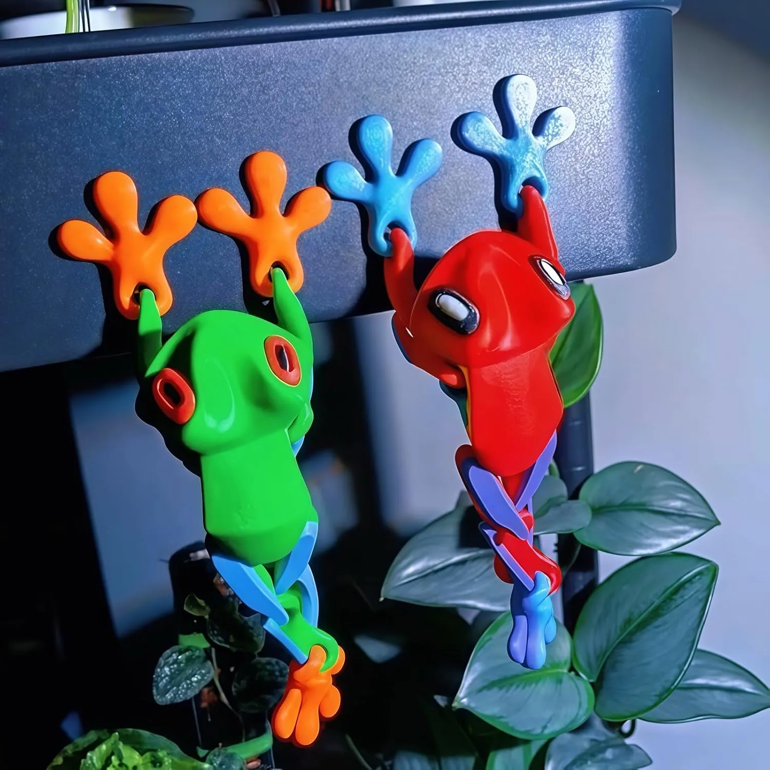 3D Printed 7.92-inch Magnet Frog Toy, Articulated 3D Printed Animals Toys, Can be Used for Refrigerator/Car Decoration. (Green White)
