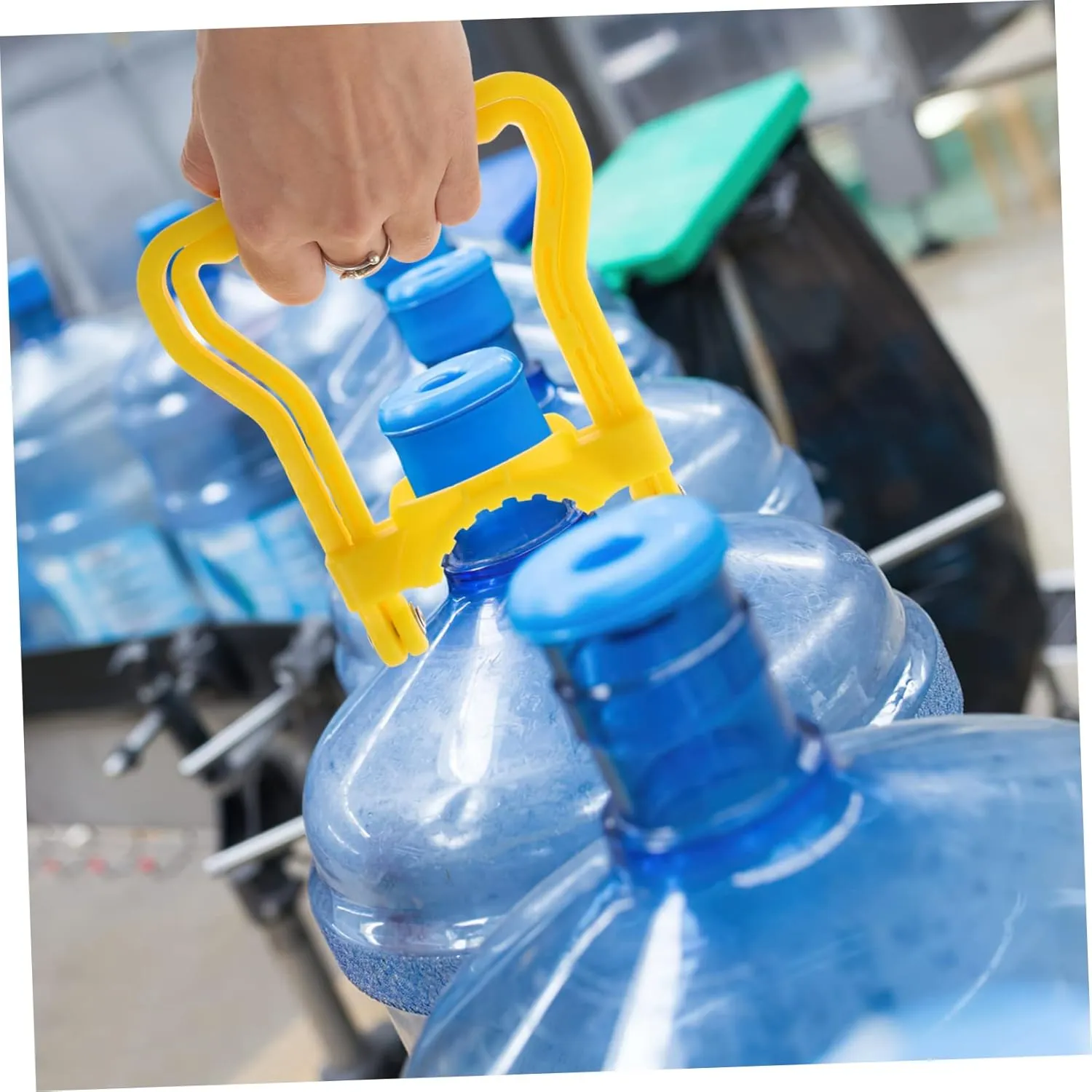 4Pcs Water Bottle Lifter Carrier Handles for Water Bottles Heavy Duty Water Jug Handle Grip Water Bottle Carrier Lifting Tools