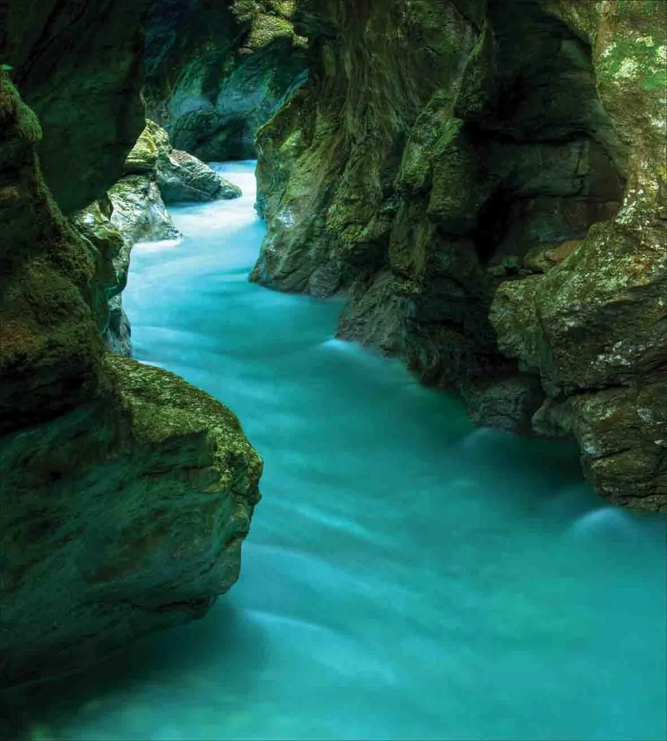 Ambesonne Waterfall Duvet Cover Sets, Tolminka Alpine River Water and Caves Exotic Nature Travel Picture, Bedding Set with 2 Duvet Covers & 4 Pillowcases, 2 Pack Queen Size, Turquoise Dark Green