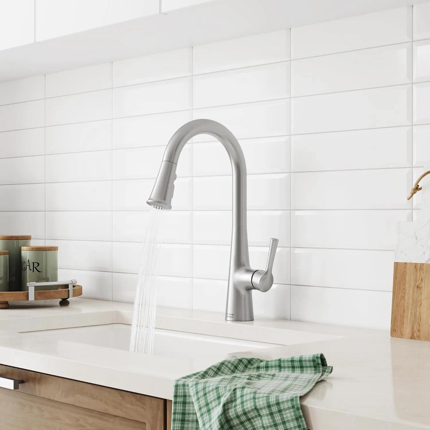American Standard 7441300.075 Southport Pull-Down Kitchen Faucet with Sprayer, 1.8 GPM, Stainless Steel