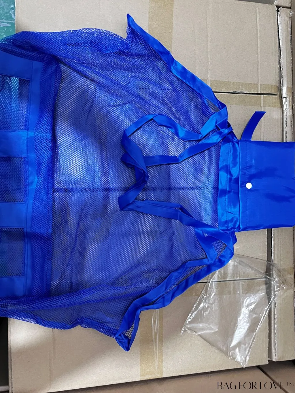 BagForLove - Large Capacity, Foldable Mesh Bag for Convenient Beach Vacations