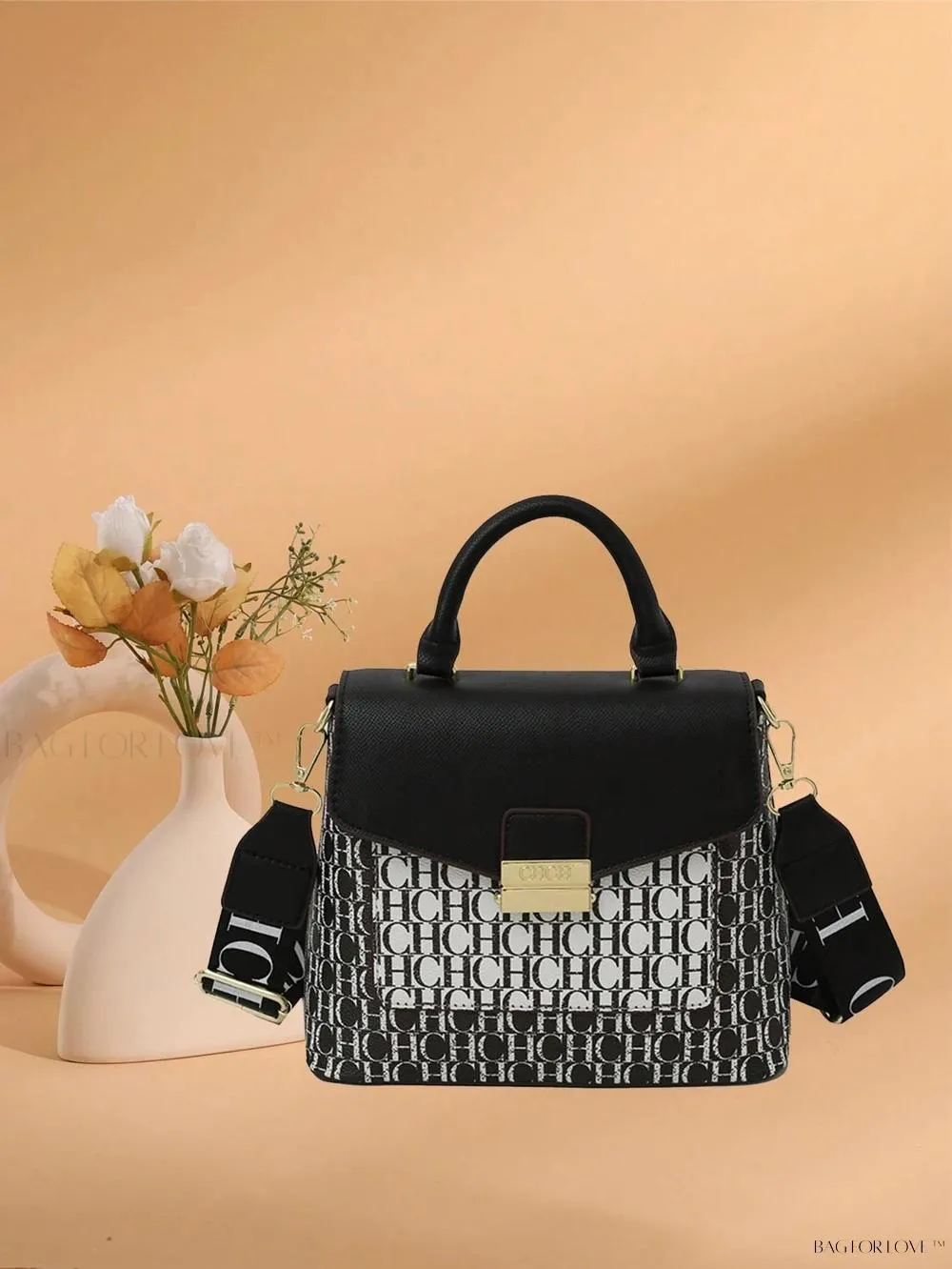 BagForLove - Portable and Stylish Small Crowdsourcing Handbag for Ladies
