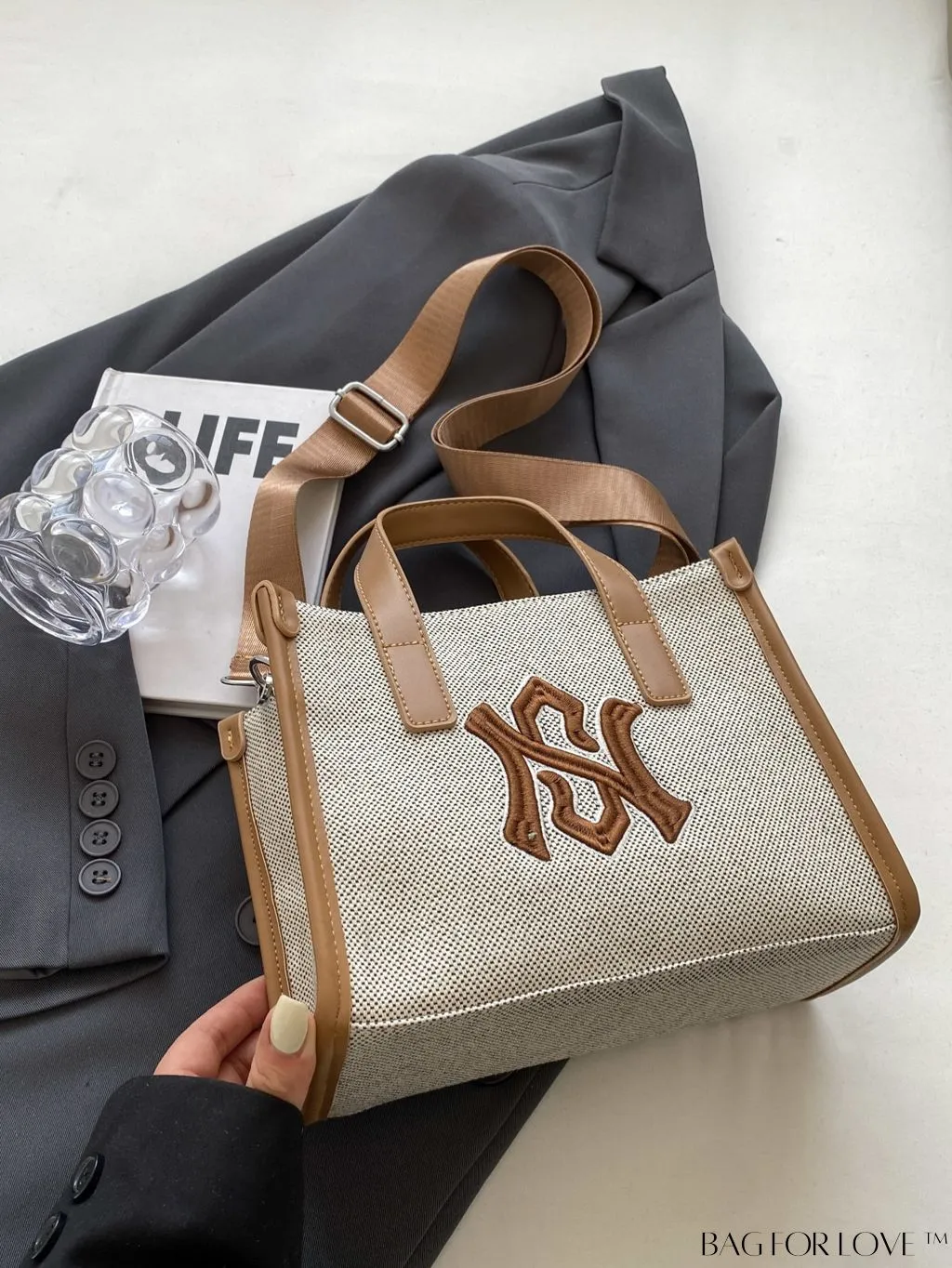 BagForLove - Stylish Womens Shoulder Crossbody Tote: Versatile & Fashionable Handbag