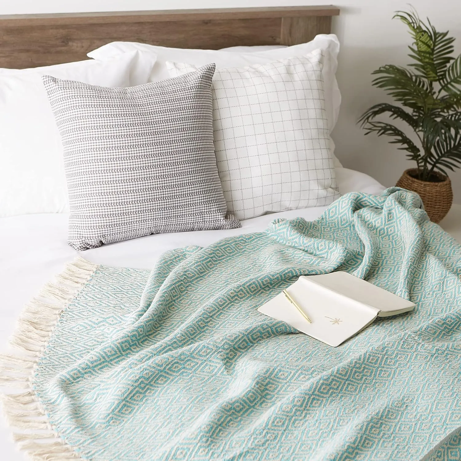 DII Rustic Farmhouse Double Diamond Woven Throw, 50x60, Aqua