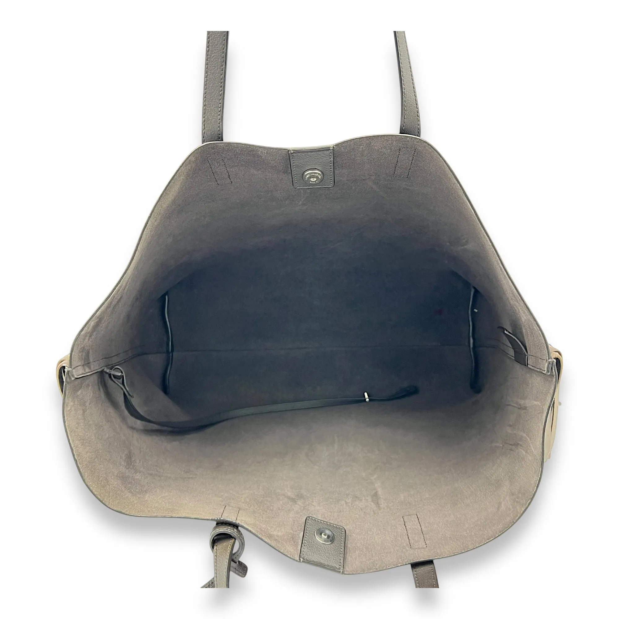 East West Shopping Fringe Tote Bag Grey in Calfskin, Silver hardware