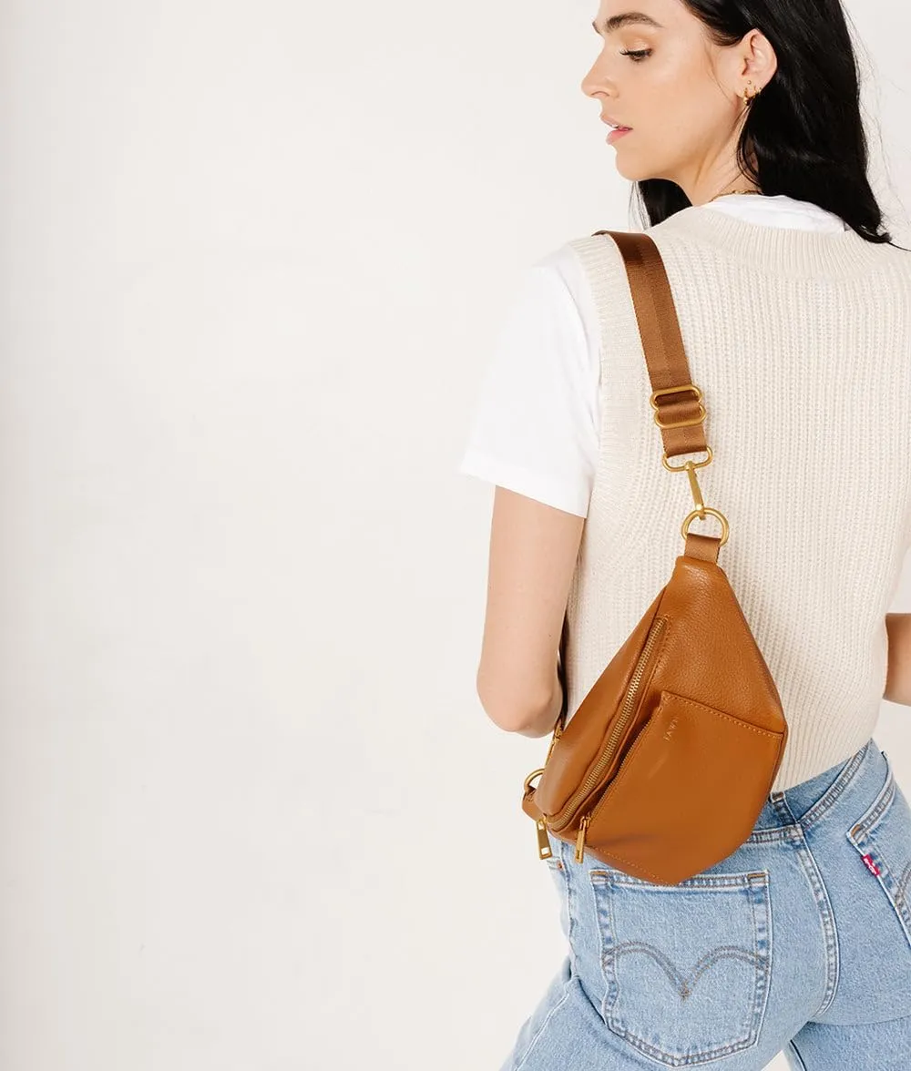 FAWN DESIGN The Fawny Pack Brown Fanny Pack, Fanny Pack for Women Crossbody Bag, 2 Pockets and 6 Interior Card Slots, Adjustable Nylon Strap