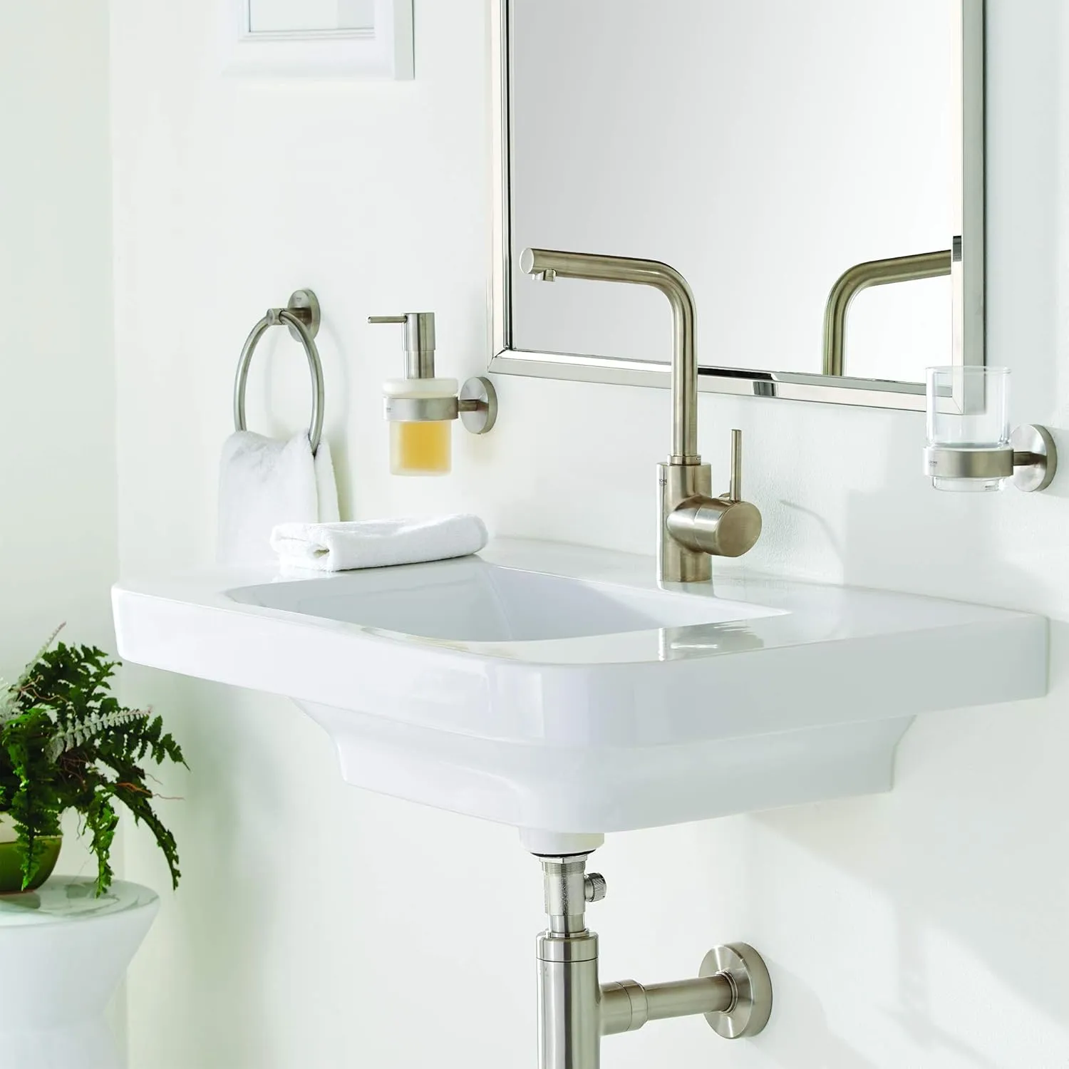 GROHE 23737EN2 Concetto Single-Handle Bathroom Faucet L-Size, Brushed Nickel