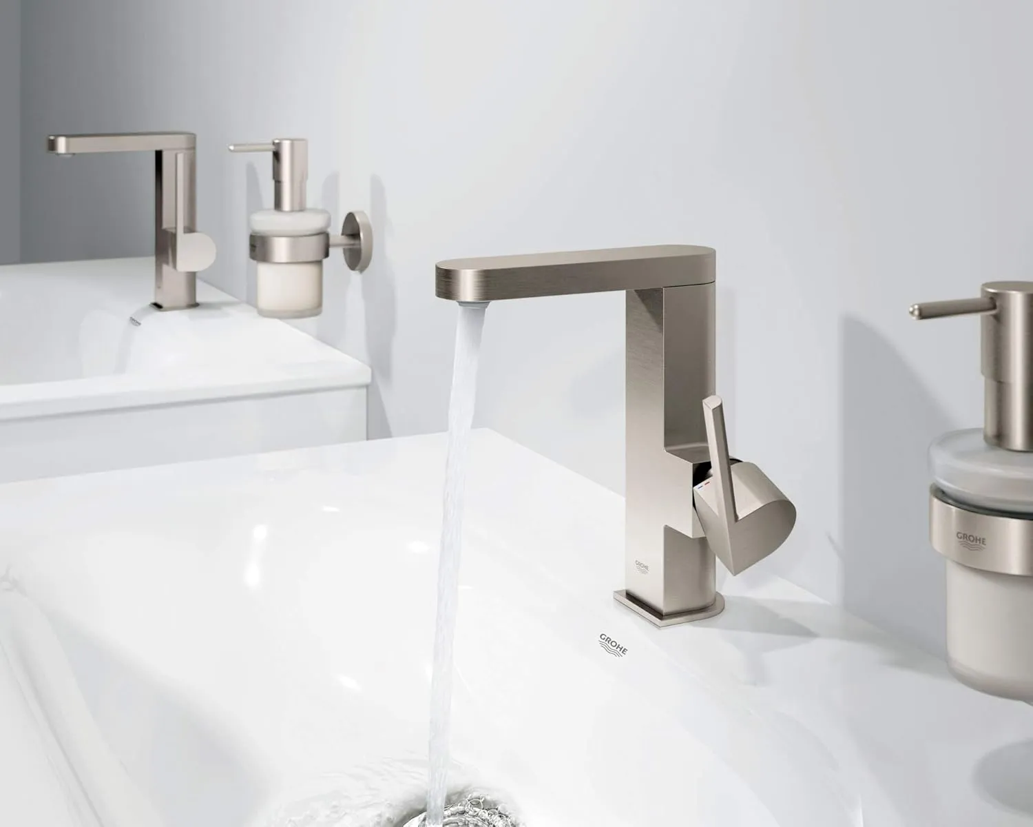 GROHE 23956EN3 Plus Single-Handle Bathroom Faucet M-Size, Brushed Nickel InfinityFinish