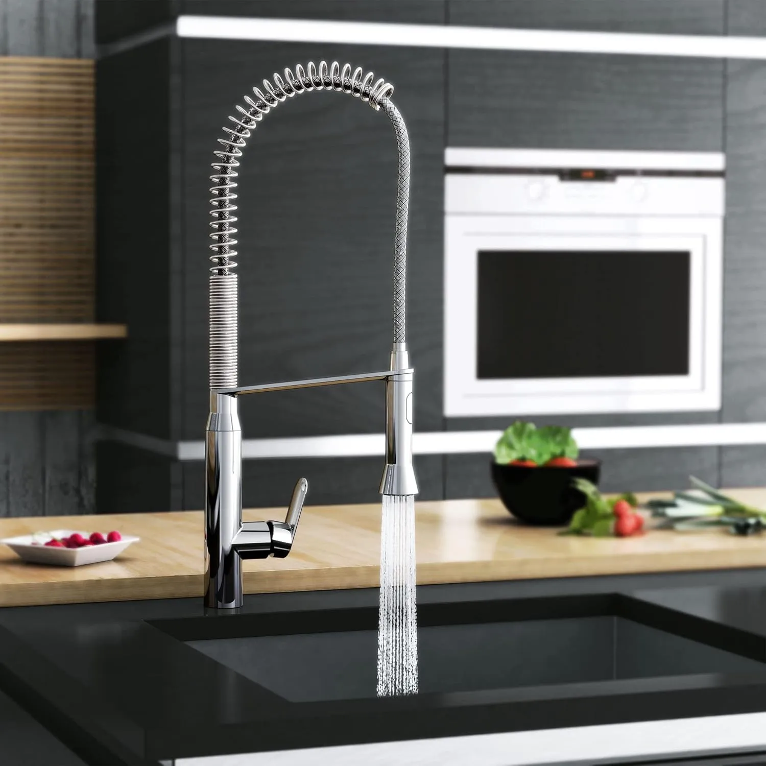 Grohe 32951000 K7 Semi-Pro Single-Handle Pull-Out Kitchen Faucet, Starlight Chrome