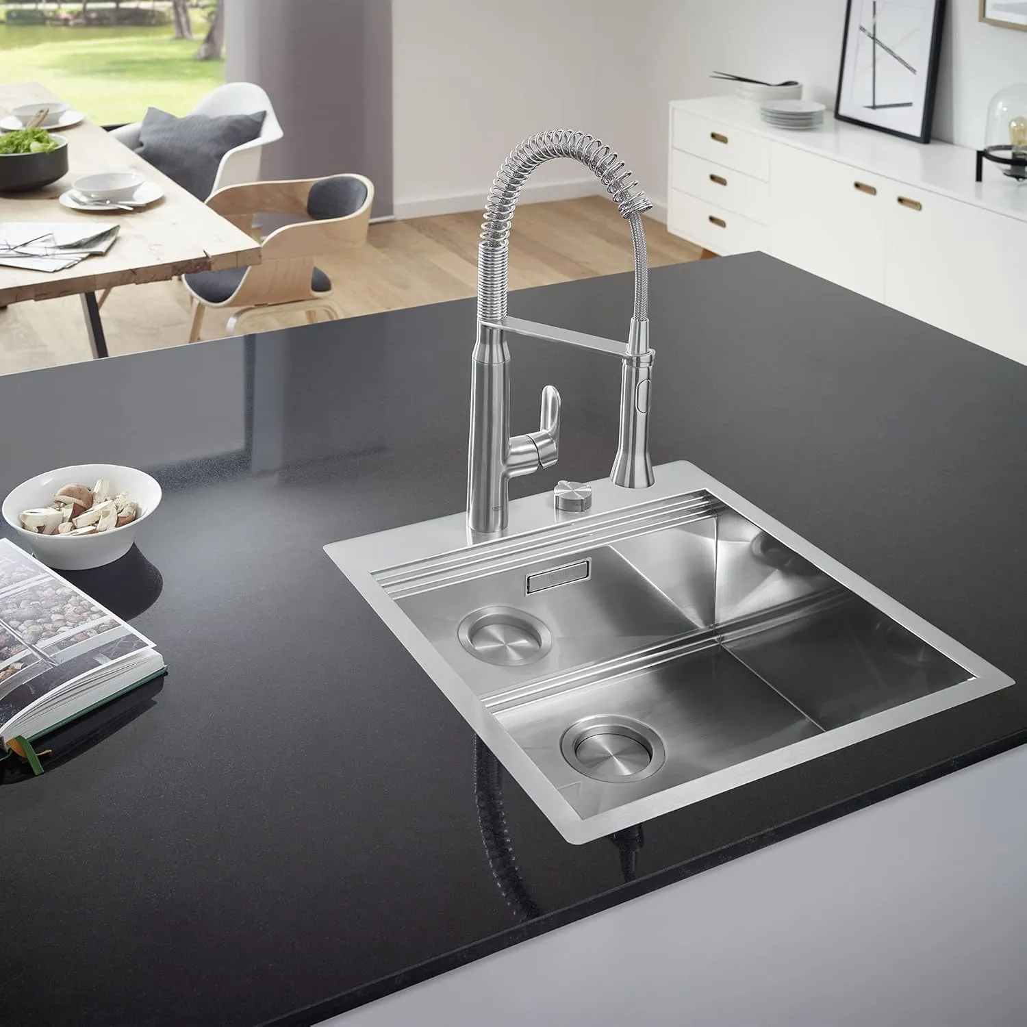 Grohe K7 Medium Semi-Pro Single-Handle Standard Kitchen Faucet