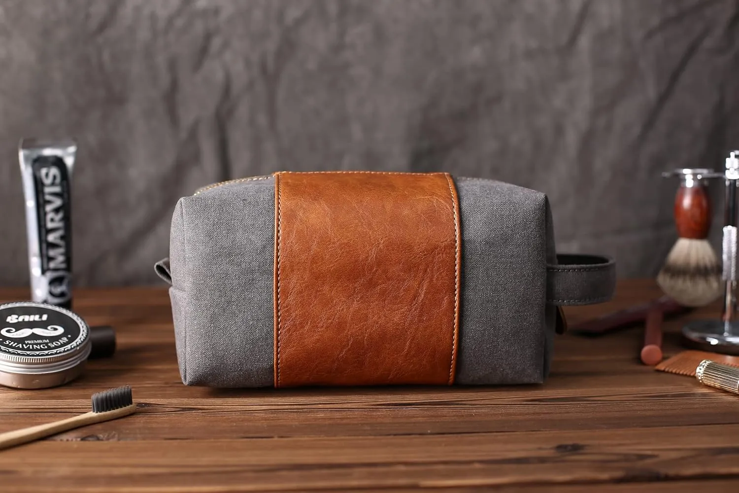 Groomsmen Gifts for Wedding, Custom Men Toiletry Bags Engraved Cosmetic Organizer Unique Personalized Groomsmen Gift, Boyfriend & Father Gift, Gray