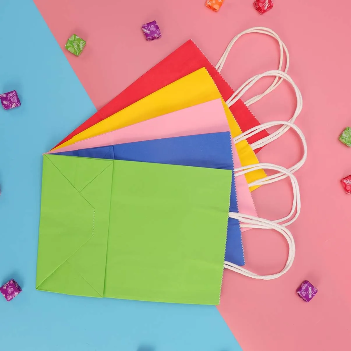 Hemoton 16x22x8cm Kraft Paper Favor Bags 20pcs Set with Twisted Handles for Birthday Wedding Graduation