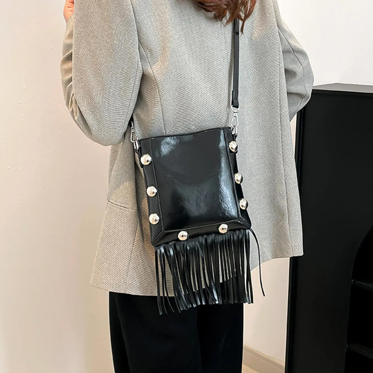 Hoce Women’s Leather Fringe Messenger Bag Large Hobo Crossbody Tassel Shoulder Bags, Gift for Mom Wife Girlfriend