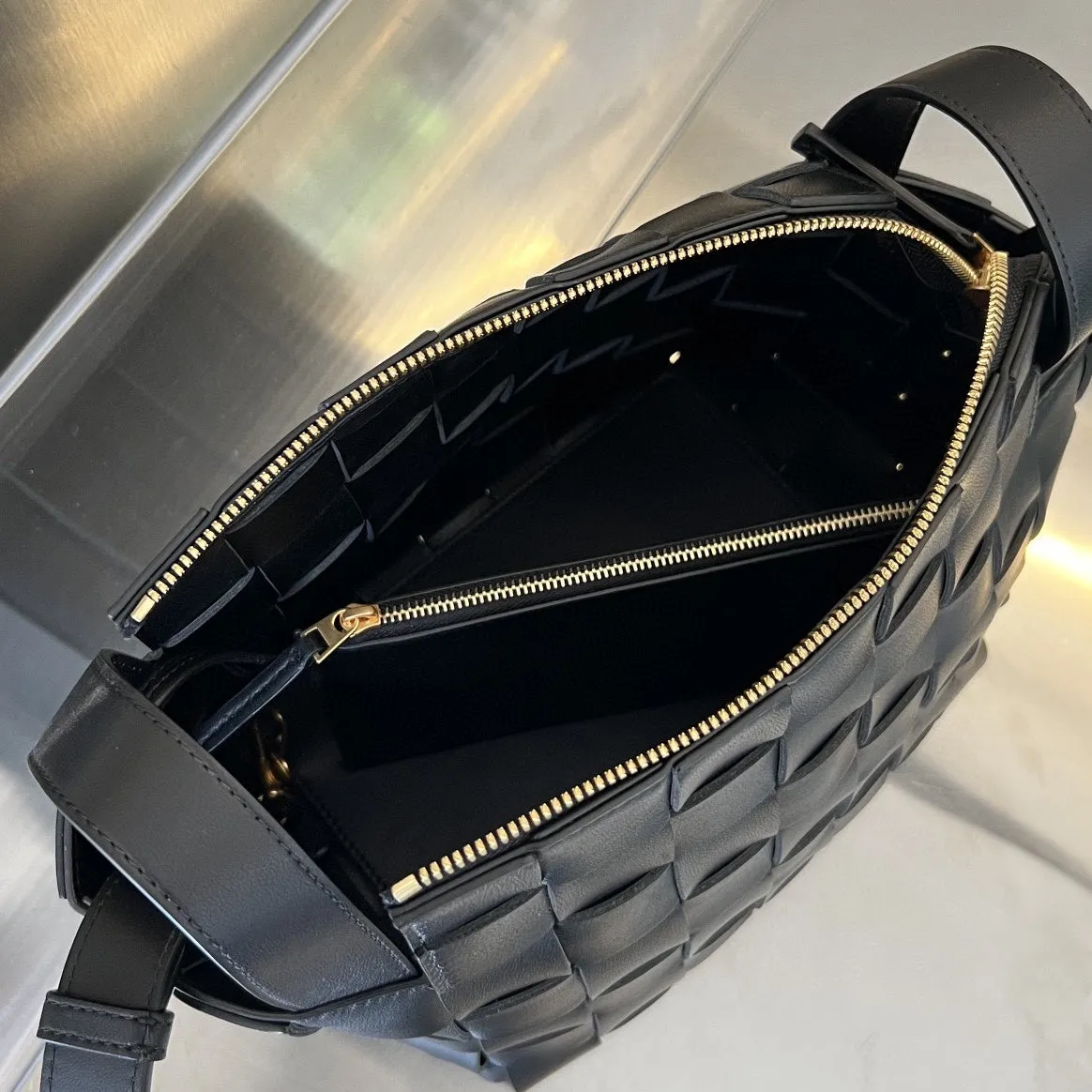 LAMBSKIN Impeccable BLACK 22 Veneta Premium variety CASSETTE SMALL IN Bottega