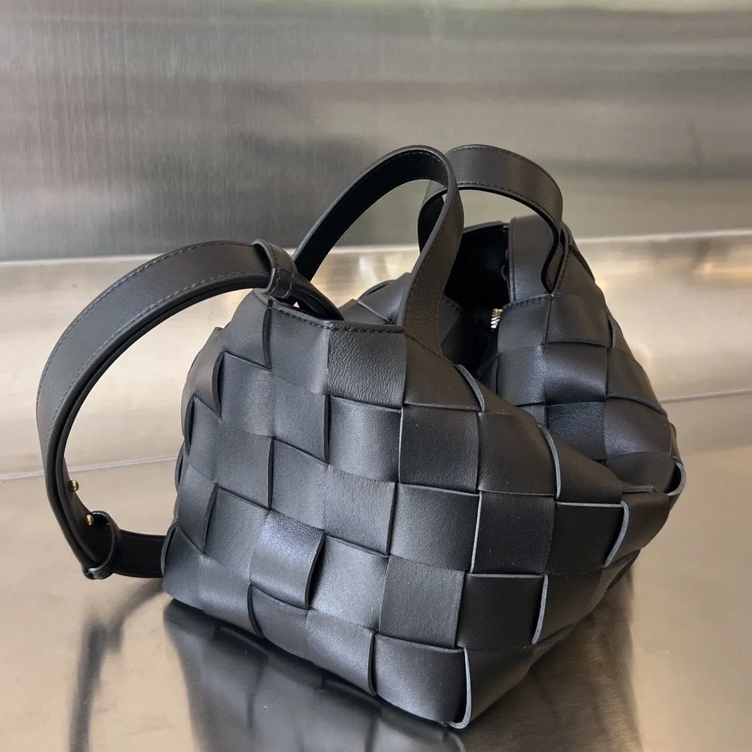 LAMBSKIN Impeccable BLACK 22 Veneta Premium variety CASSETTE SMALL IN Bottega