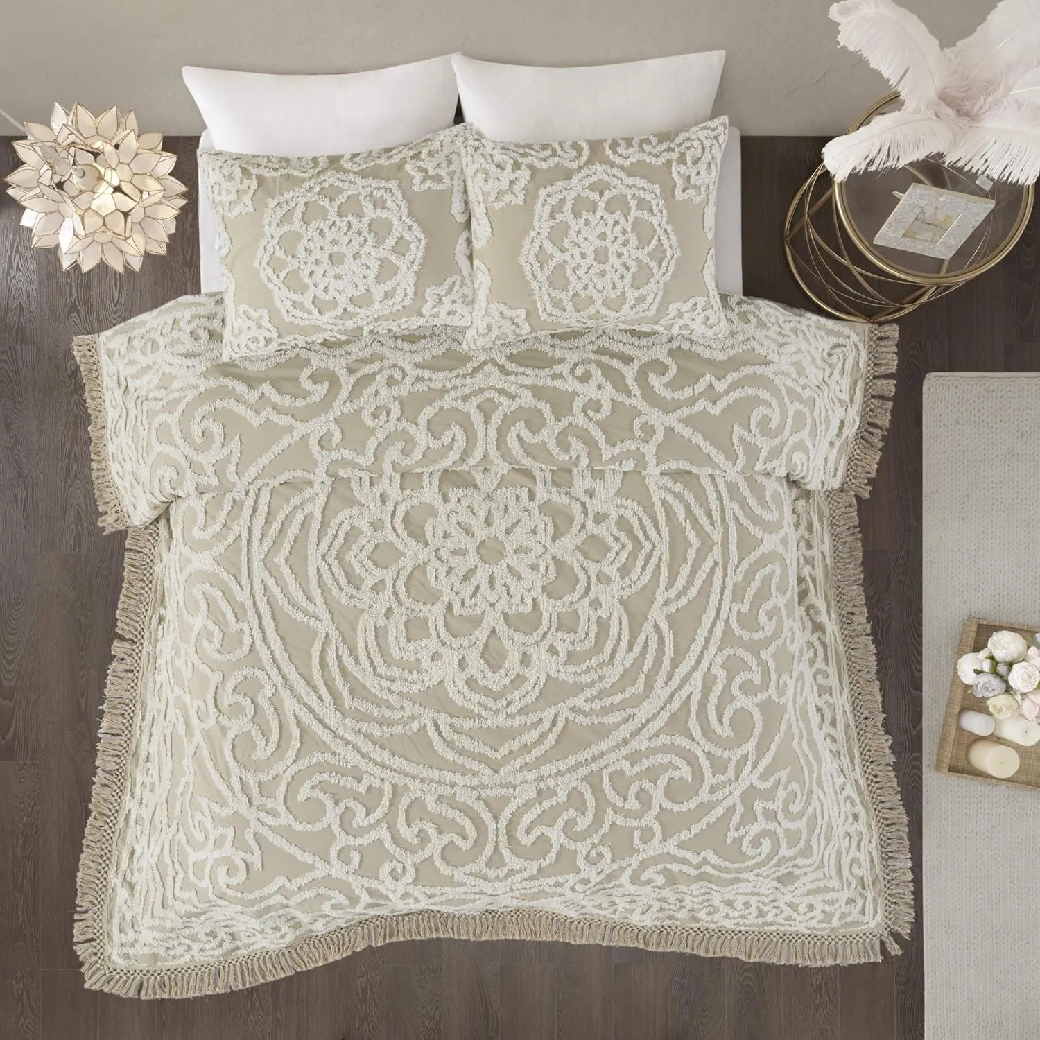 Madison Park Laetitia Lightweight 100% Cotton Quilt Set, Breathable Chenille Tufted, Shabby Chic Boho Medallion Design, Sham, Floral Taupe w/ Tassels, Full/Queen-2 Piece