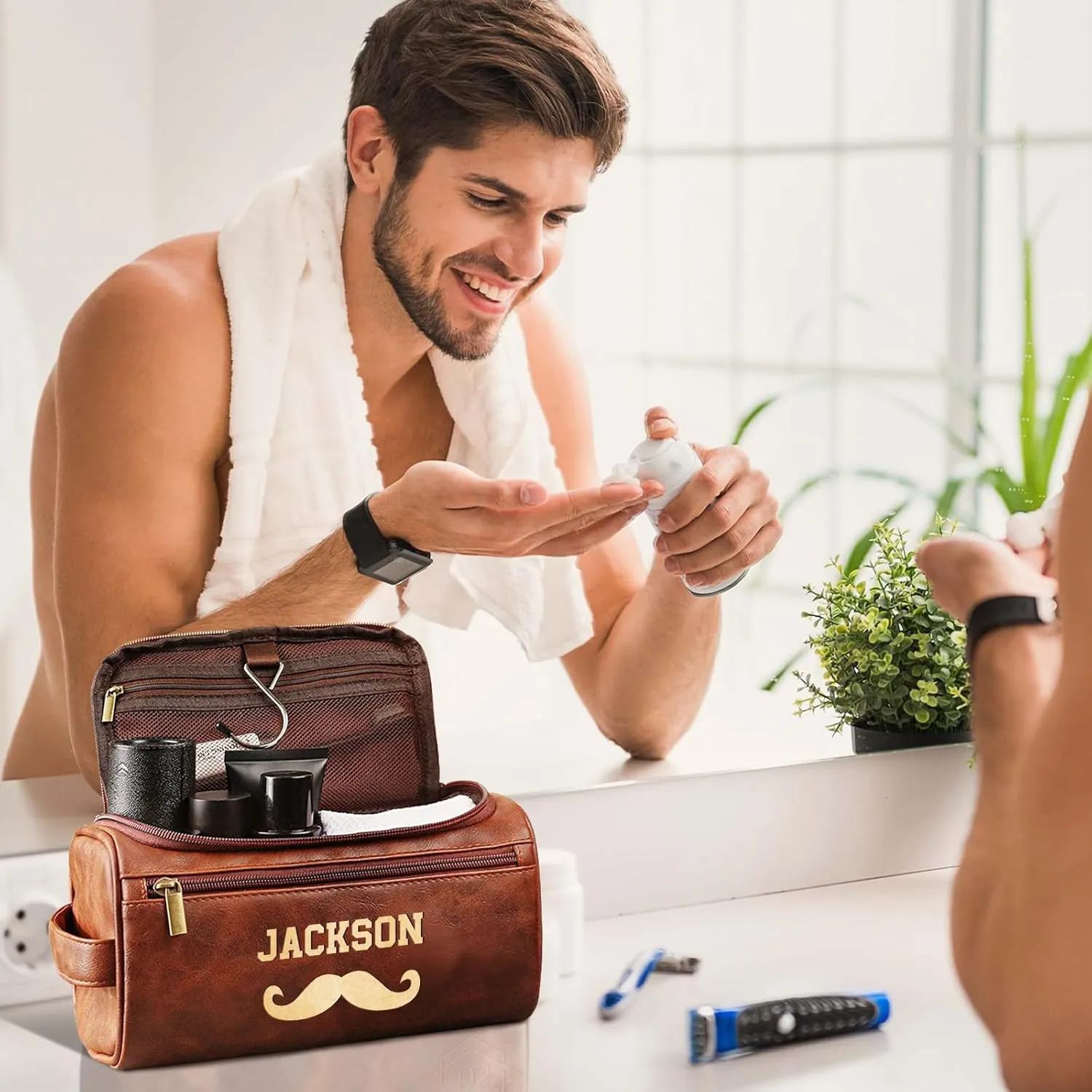 MATONGO Personalized Fathers Day Birthday Gifts for Dad, Leather Toiletry Bag for Men with Engraved Name Initials, Custom Shaving Travel Bag, Dopp Kit for Husband Papa Grandpa, Christmas Wedding Gift