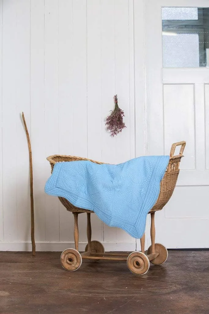 MONOBLANKS Baby Quilt Personlized Monogram Lightweight Embossed Scalloped Throw Blanket Four Seasons (Blue)