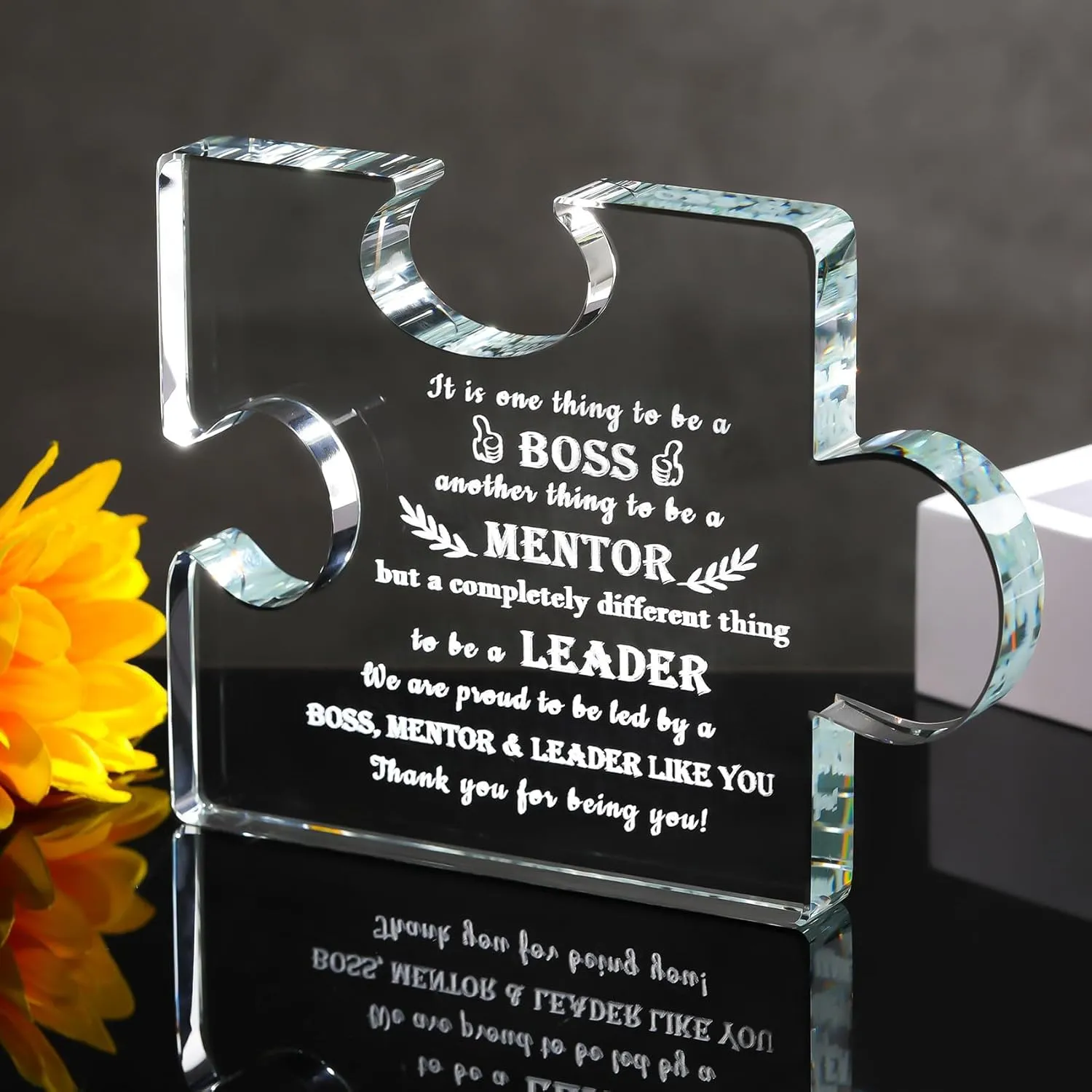 Movdyka Boss Gifts for Men Women Crystal Keepsake Best Boss Ever Appreciation Gifts for Boss Lady Christmas Gifts for Boss Desk Decoration