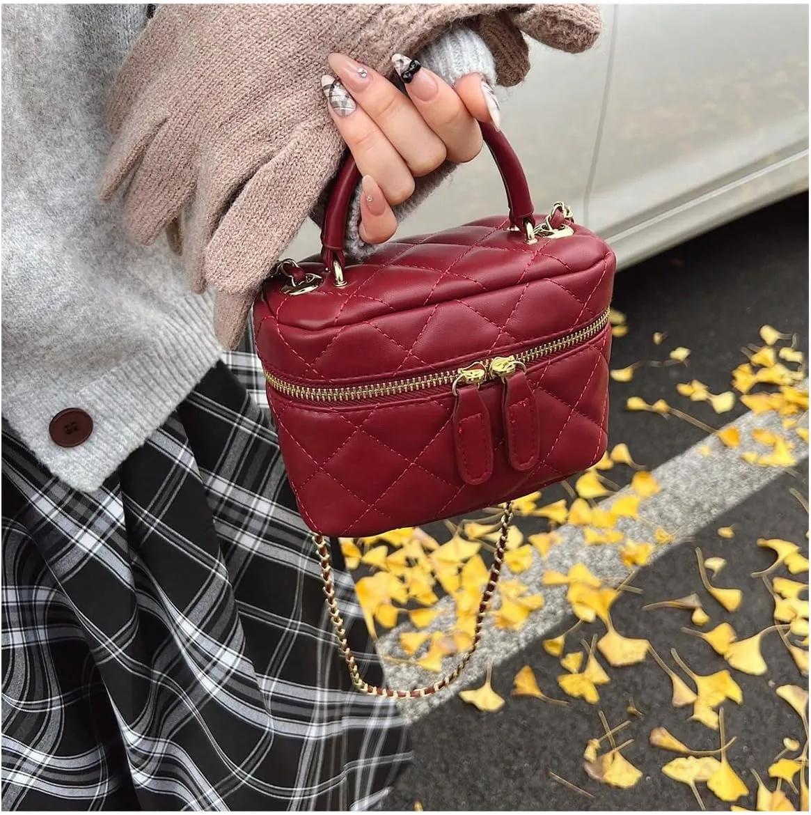 QWINEE Women's Silver Top Handle Crossbody Bag Small Crocodile Embossed Satchel Bag Mini Bucket Handbag
