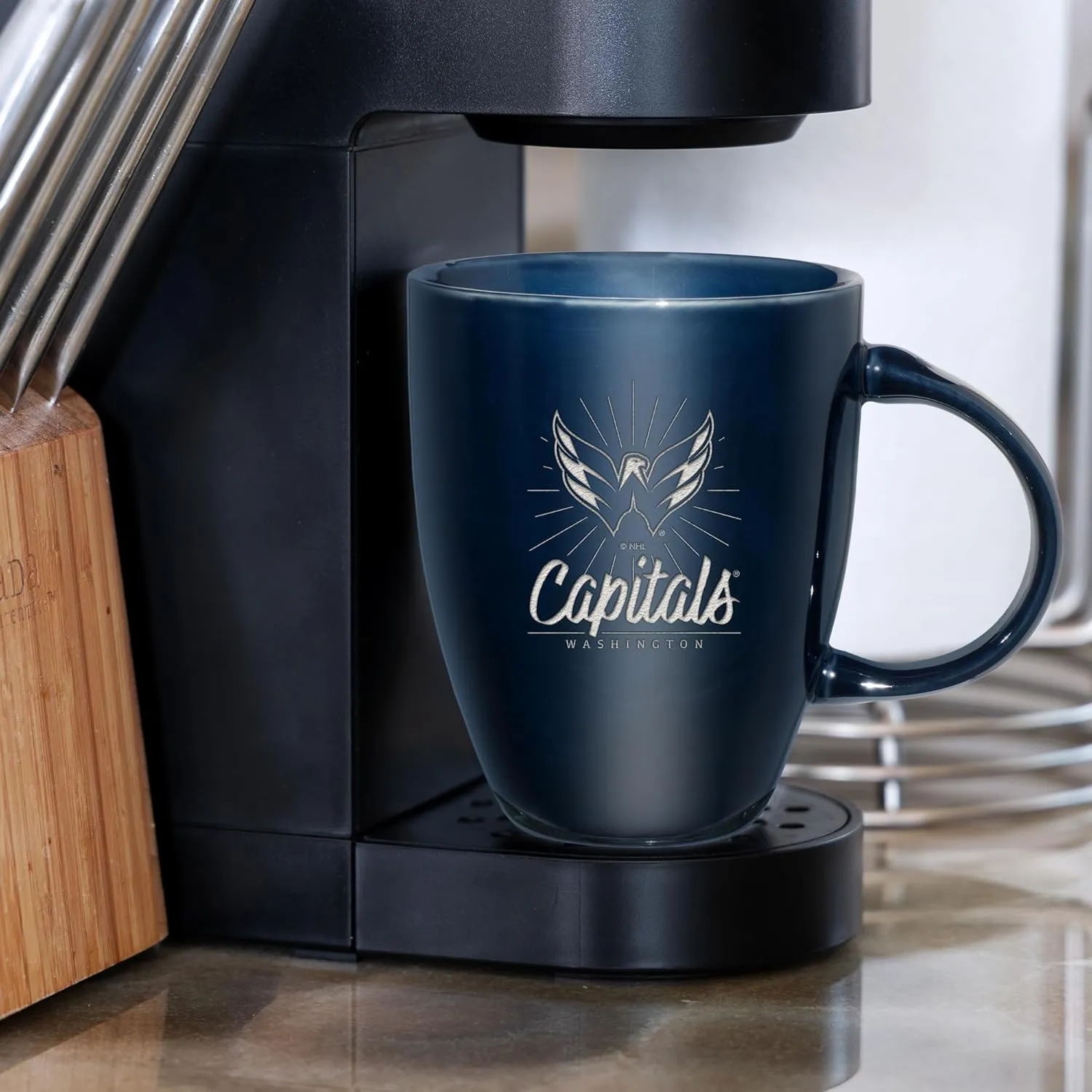 Rico Industries NHL Hockey Electroplated 18oz Laser Engraved Ceramic Lustre Mug